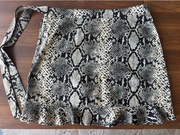 Nasty Gal Skirt - Image 3
