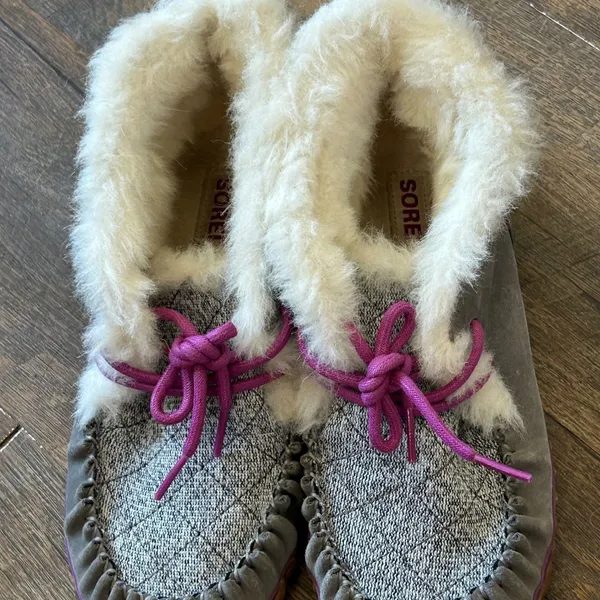 Sorel Out N About Moc Grey Quilted Suede Faux Fur Slippers NL2357-052 Womens 7.5 - Image 8