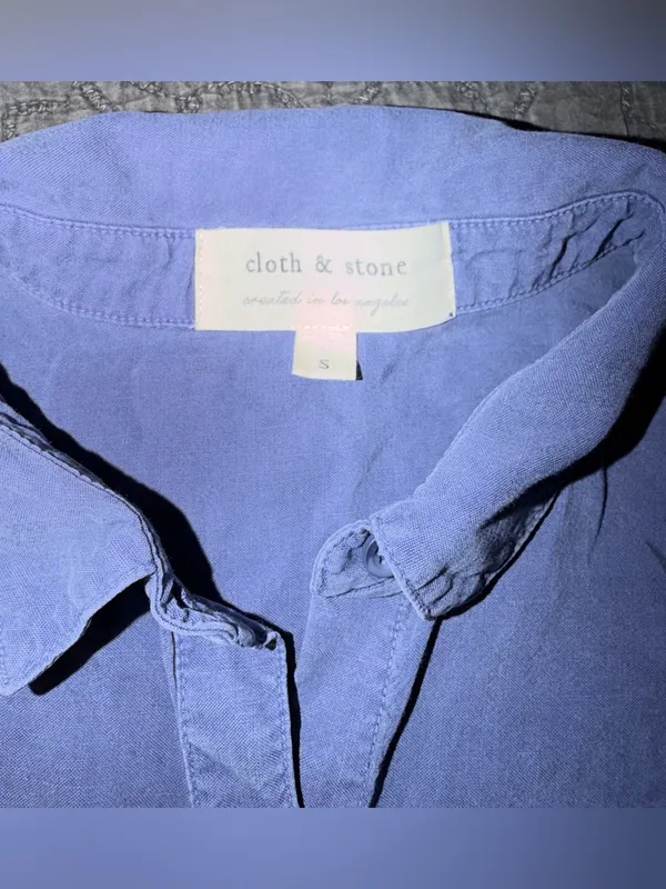 cloth & stone/Anthropologie Short-Sleeve Button-Down-Blue Women’s Size-S - Image 2