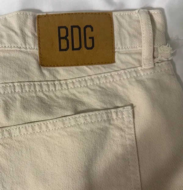 BDG Cream Colored Jeans  - Image 5