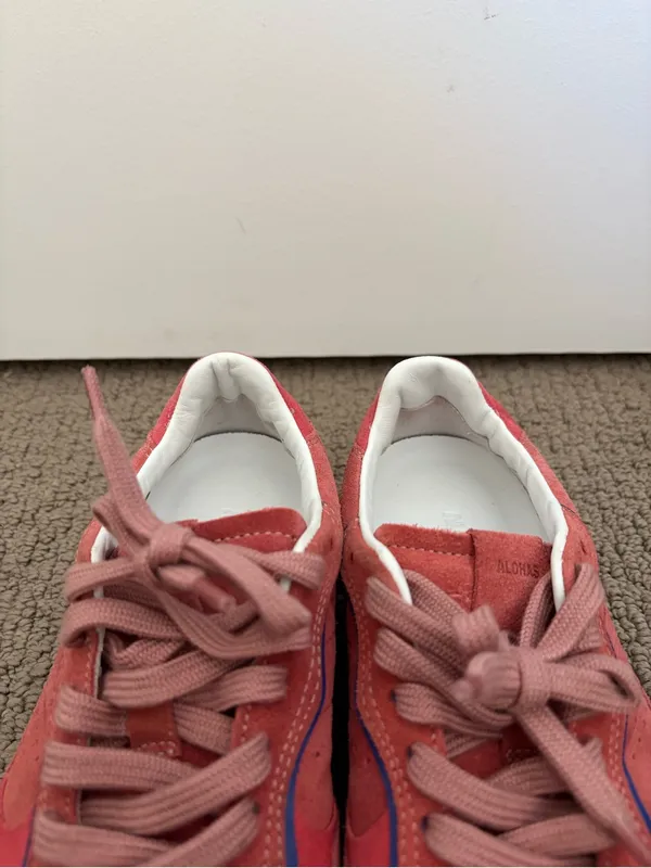 Alohas tb.490 Rife Sneakers in a coral pink suede colorway - Image 9