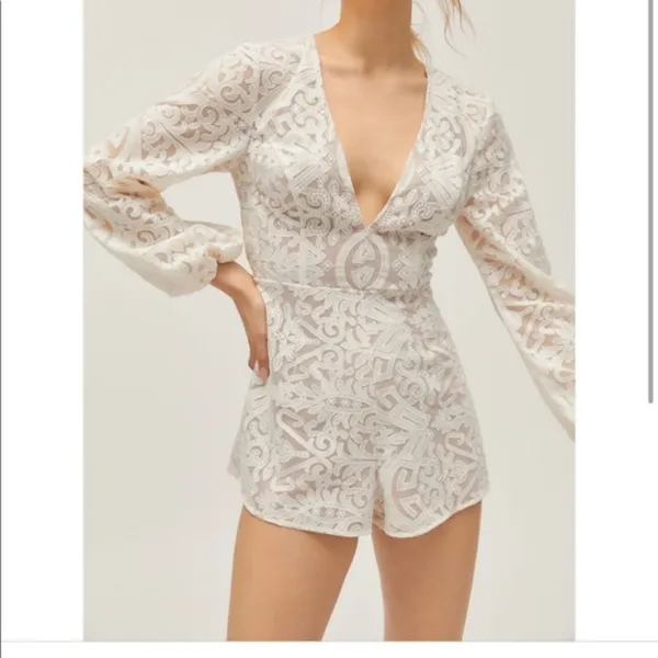 Finders Keepers Sofia Romper White Lace Bridal NEW Small - Image 3