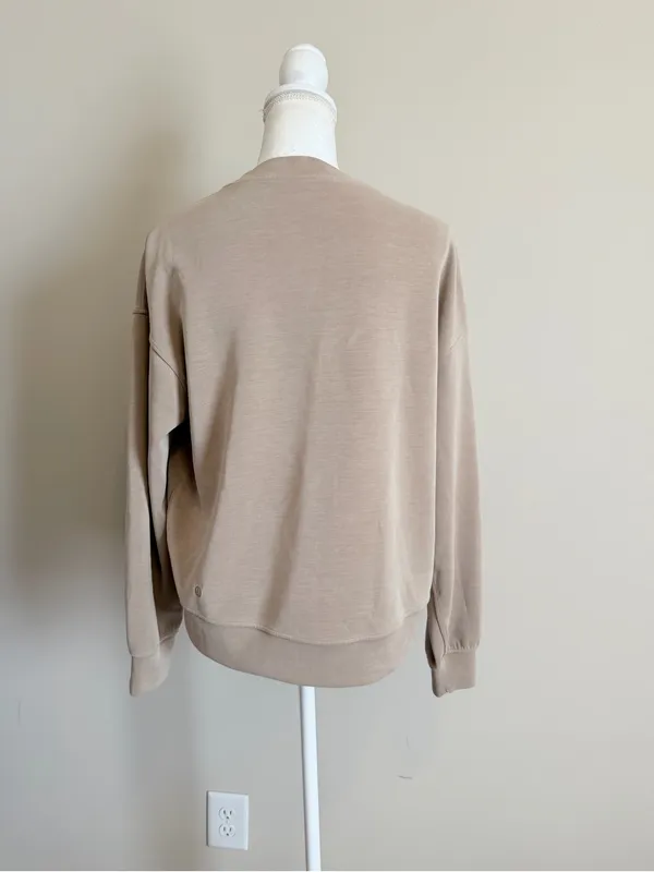 Lululemon Perfectly Oversized Cropped Crew softstreme Sweatshirt womens size XS - Image 3