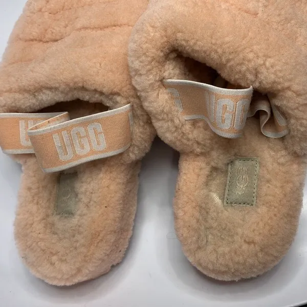 UGG Fluff Yeah platform slippers light peach size 11‎ - Image 10