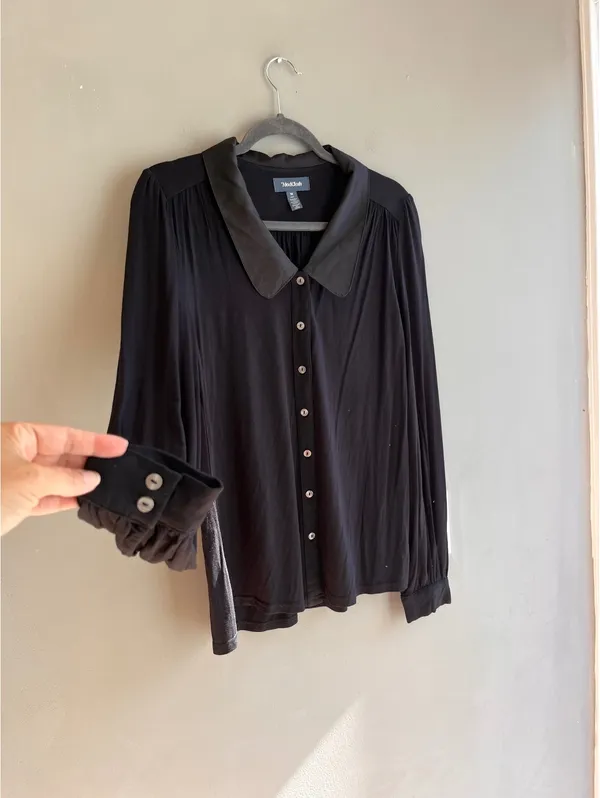 ModCloth Black Button Down Blouse Satin Peter Pan Collar Blouson Long Sleeve M - Image 2