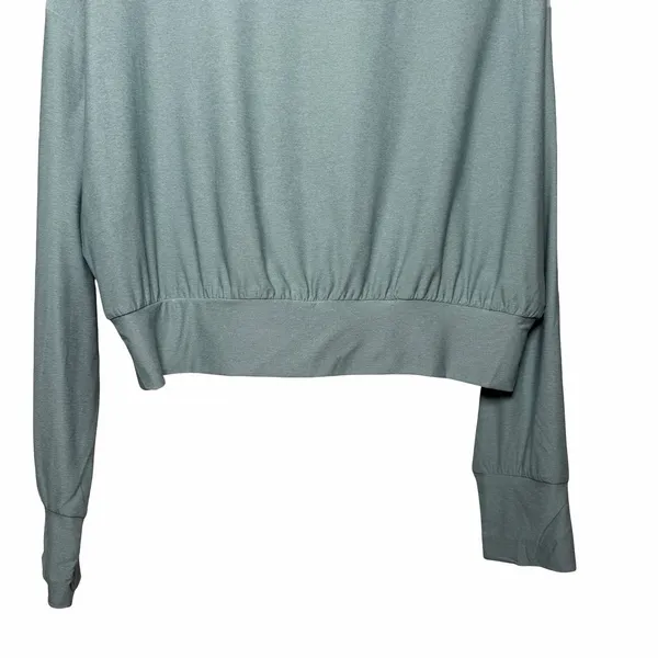 Old Navy Active Cloud94 Boat Neck Crop Top S Go-Dry Foggy Dew Thumbhole Athletic - Image 7