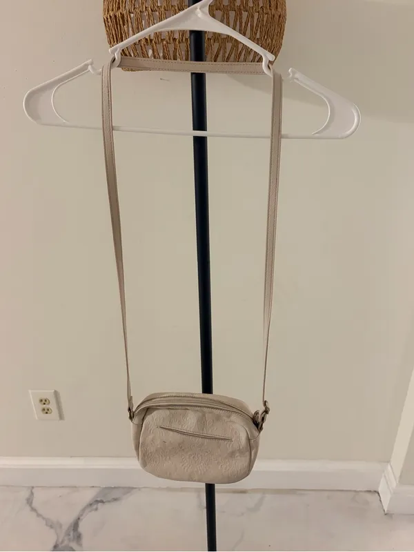 The Sak Beige Embossed Crossbody Bag - Image 7