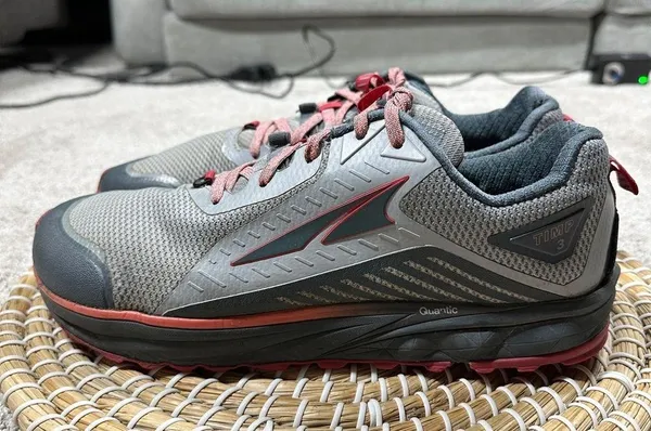 Altra Women’s Timp 3 Quantic Trail Running Shoes Sneakers in Gray Coral 10.5 - Image 2
