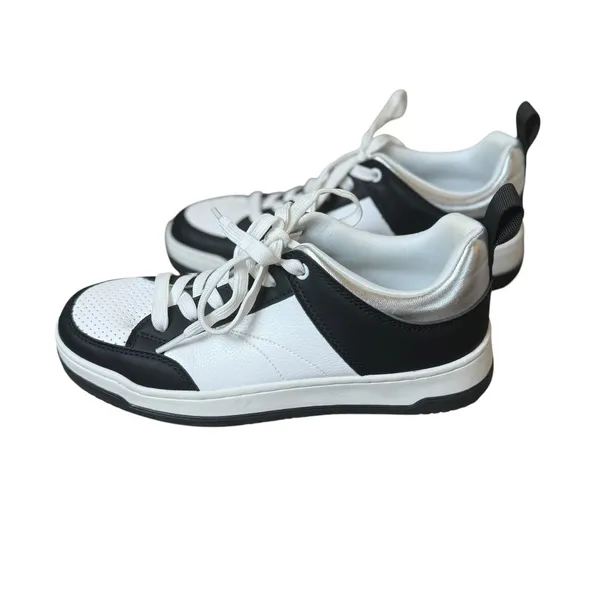 Steve Madden Black White Renigade‎ Low Top Sneakers Shoes Women's Size 7.5 - Image 5