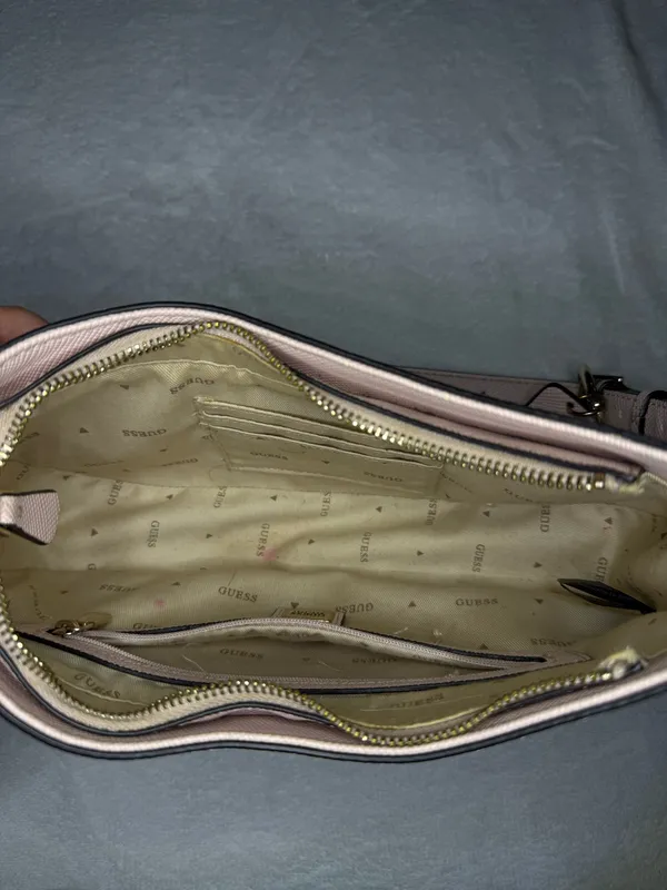 Guess purse  - Image 6
