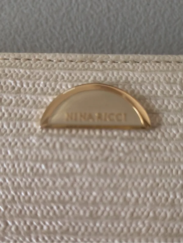 Nina Ricci Textured Leather Raffia Style Long Wallet Excellent pre-loved - Image 3