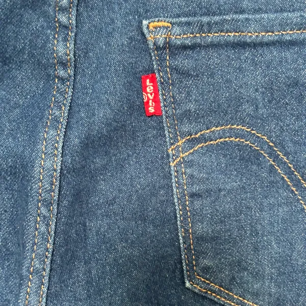Levi’s Blue Wash Straight Leg Denim Jeans - Image 8