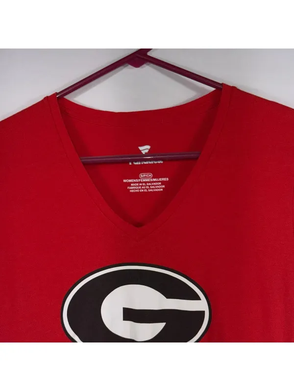 Fanatics Georgia Bulldogs Red V-Neck Graphic T-Shirt Women’s Small NCAA - Image 5