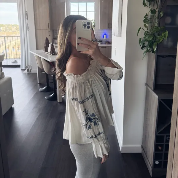Floral American Eagle Off-Shoulder White Top (Size Small) - Image 2