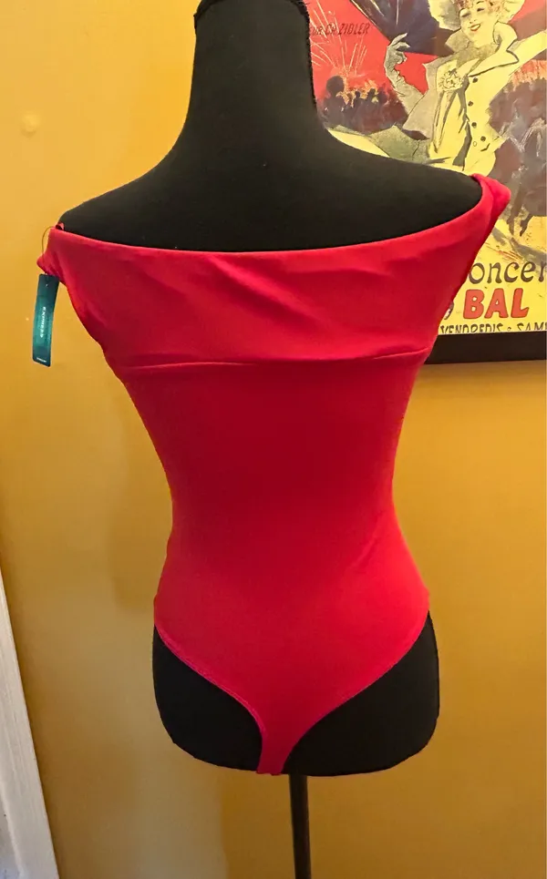 Express Red Body Contour Chest Cut Out Off Shoulder Bodysuit New With Tags Size XS - Image 5