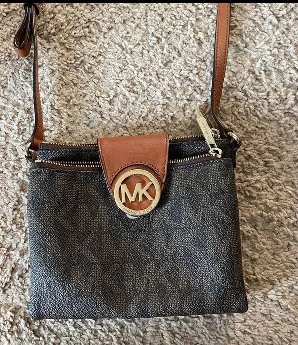 Michael Kors crossbody flap purse - Image 2