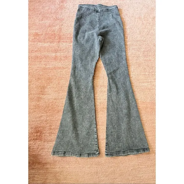Forever 21 Premium High Rise Flare Jeans Gray Acid Wash Stretch Pull On Pants S - Image 8