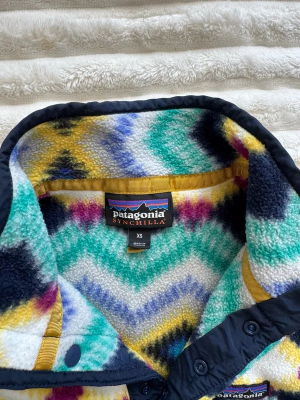 Patagonia patterned men’s synchilla pullover - Image 2