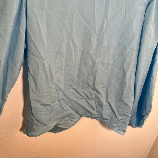 Coco Love Women's Size Large‎ Long Sleeve Blouse Light Blue Wrap Back Round Neck - Image 5