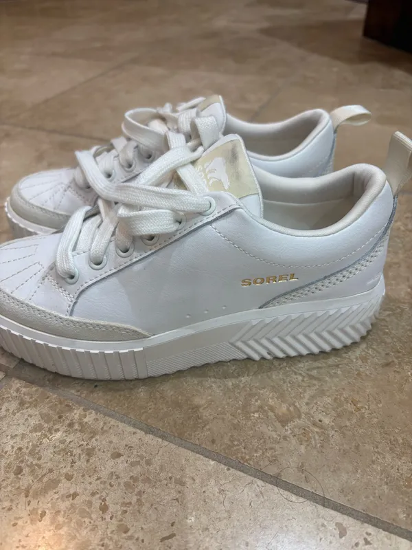 Women’s sorel white sneakers size 6.5 - Image 3
