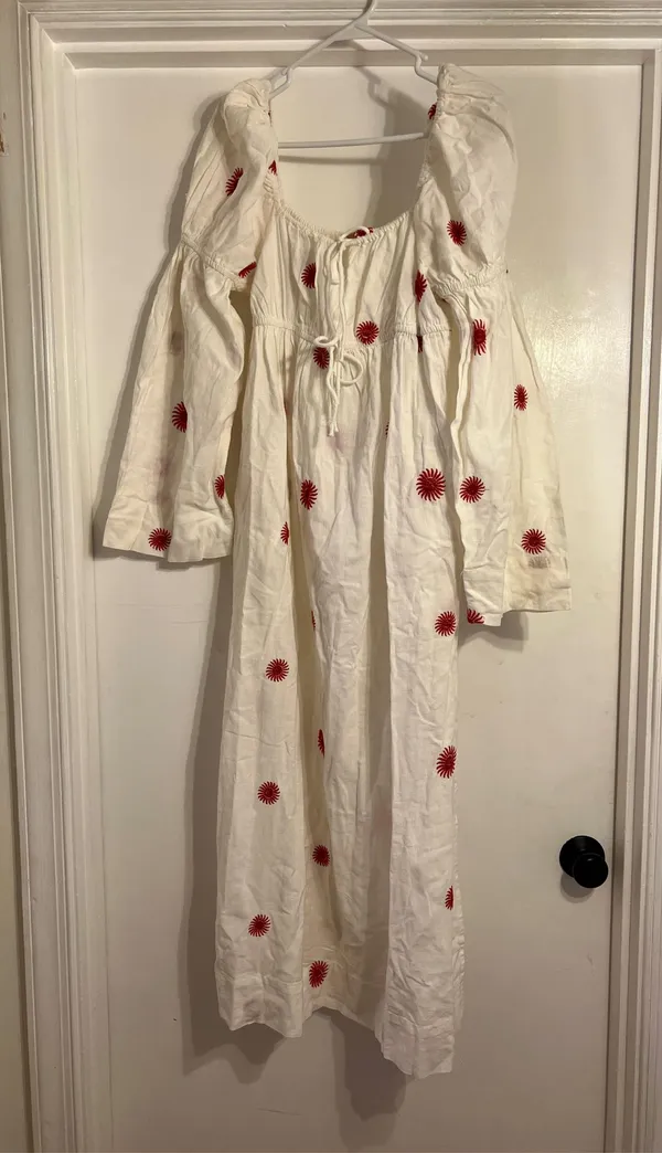 Free People White floral maxi dress with red flowers - Image 5