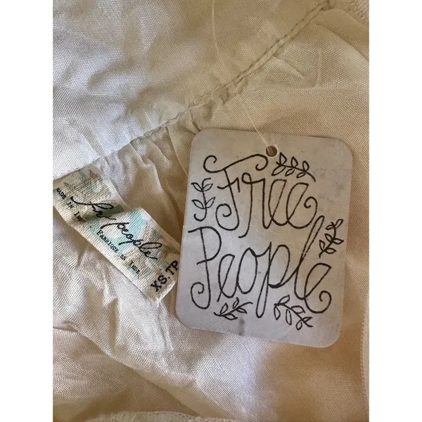 Free People Ivory Lace Crochet A Line Skater Mini Skirt NWT XS - Image 4