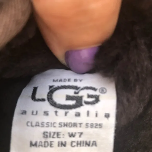 Ugg classic short boots brown for women 🎉🎉🎉 - Image 7