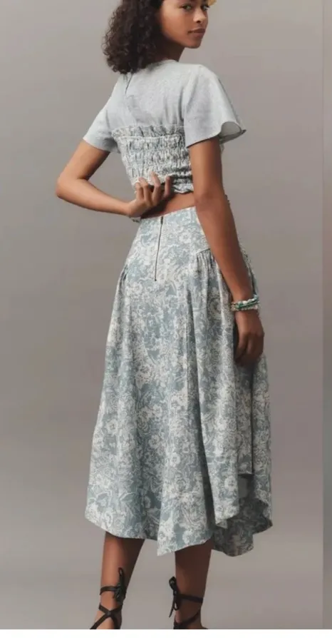 Anthropologie Skirt Floral - Image 2