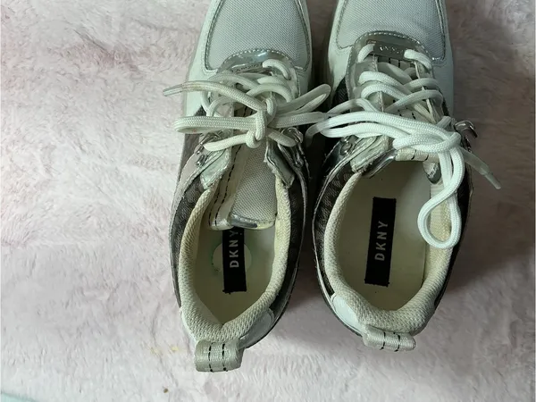 DKNY White and Silver Platform Lace-Up Sneakers b121 - Image 4