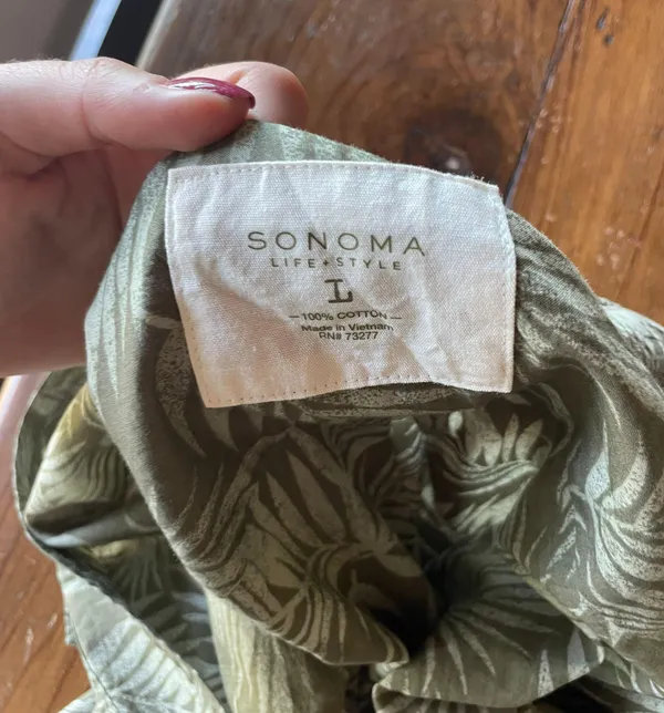 Sonoma button down shirt - Image 4