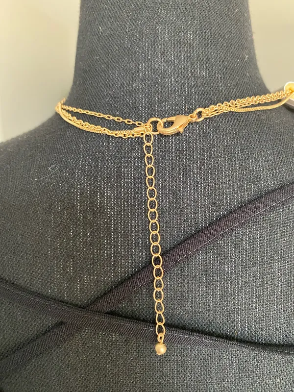 Ana A New Approach layered necklace gold - Image 4