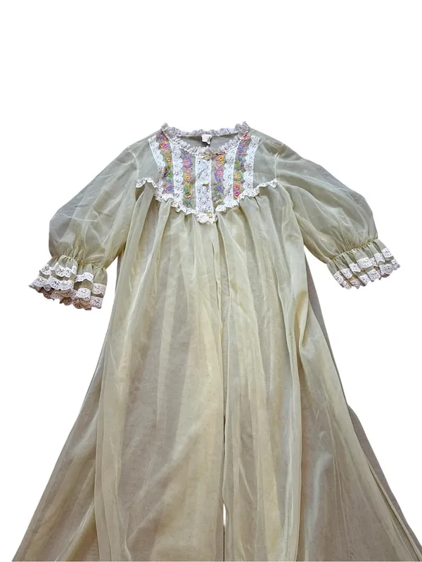 Vintage Peignoir Lace Ruffle Trim Embroidered Floral Robe Cottagecore Feminine - Image 3
