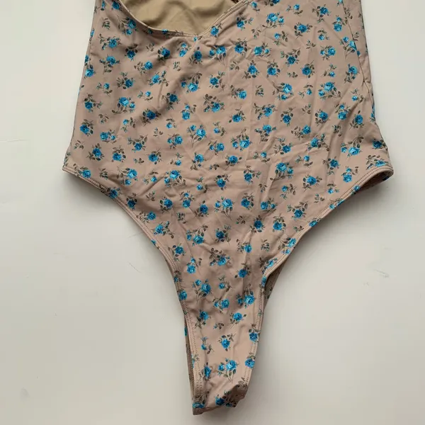 Frankies Bikinis Annie One Piece Spring Bloom Womens Small - Image 6
