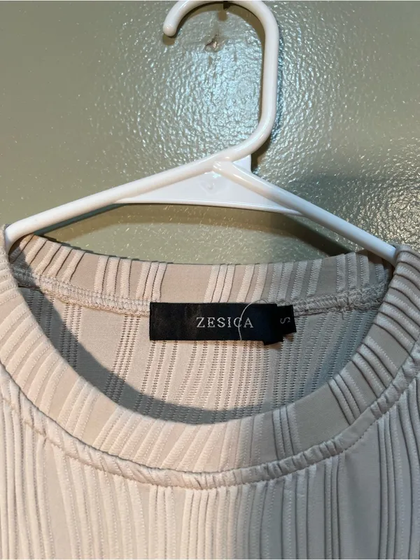 Zesica Women's Size Small Long Sleeve Top Crewneck Beige Ribbed Textured Stretch - Image 11