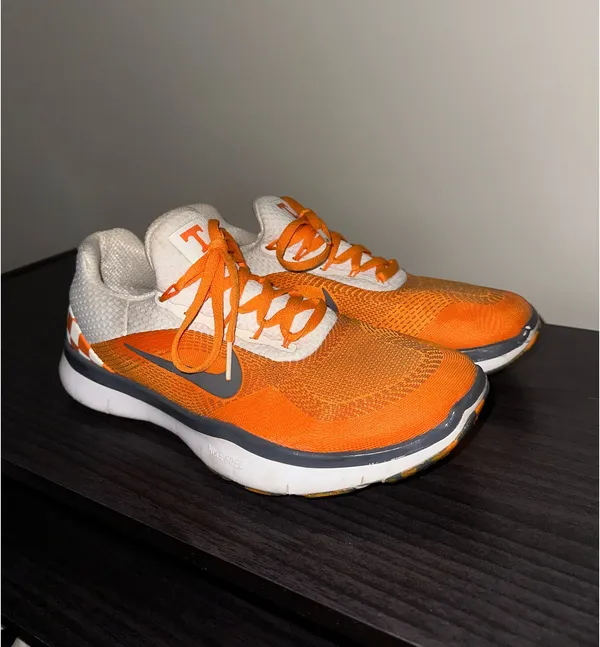 University of Tennessee Nike Sneakers - Image 2