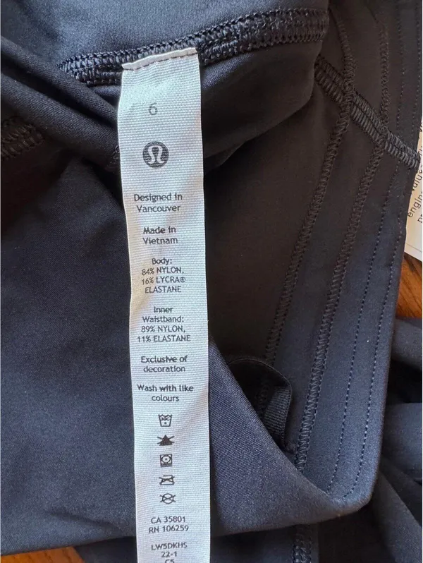 Lululemon Base Pace High Rise 25” Black Size 6 NWT - Image 6