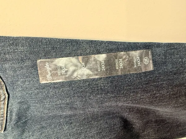 Wrangler Bootcut Jeans - Image 3