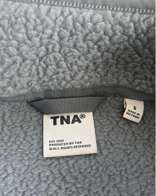 Aritzia TNA Vest - Image 4
