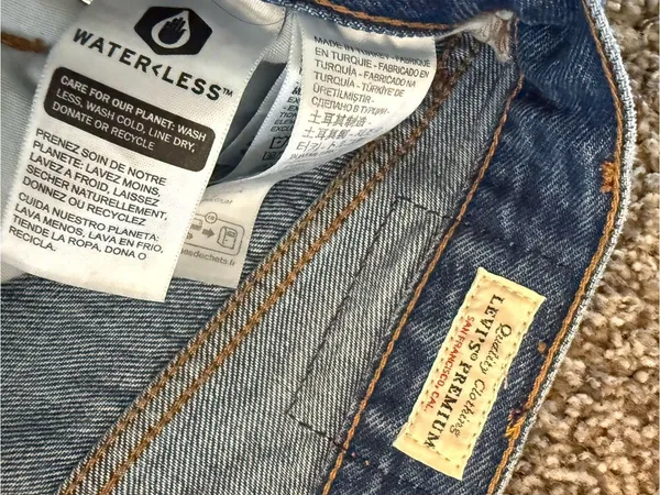 Levi's Premium 501 '81 High Rise Straight Leg Blue Jeans w26 L31 - Image 4