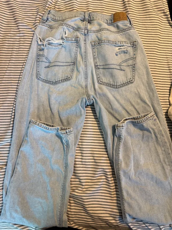 American Eagle Jeans - Image 2