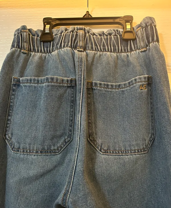 American Eagle Jeans - Image 3