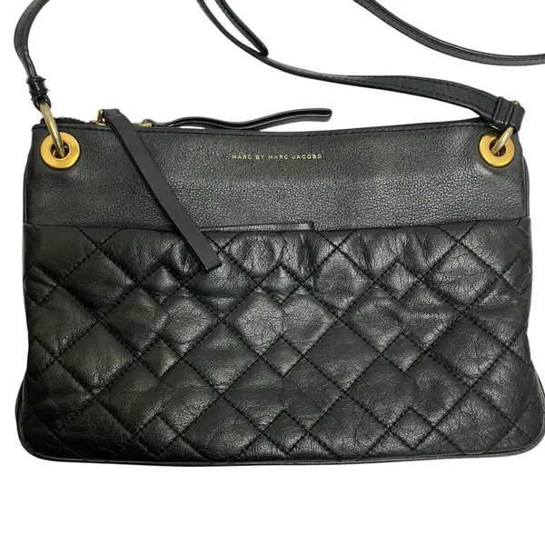 Marc by Marc Jacobs Tread Lightly Quilted Textured Leather Shoulder Bag - Image 2