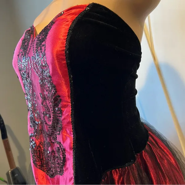 Spirit Halloween adult womens L costume sequin mesh maxi dress black & red gown - Image 6
