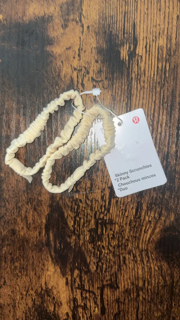 Lululemon skinny scrunchies 2-pack Buttercream - Image 2