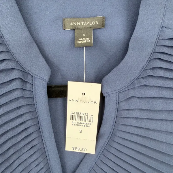 Ann Taylor Womens Navy Blue Pleated Ruffle V-Neck Long Sleeve Blouse Size S NWT - Image 4