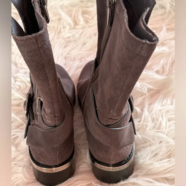 Vince Camuto Suede Moto Boots Size 6 Mid Calf Harness Buckle Black/Brown - Image 5