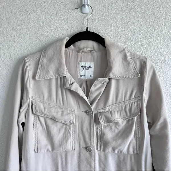 Abercrombie and Fitch‎ Women’s Lightweight Utility Jacket - Image 2