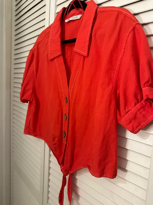 Red Top - Image 3