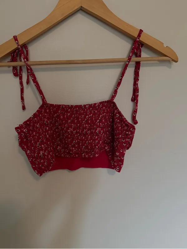 Princess Polly Carly Red Floral Cropped Tank Womens 4 Tie Spaghetti Straps Smock - Image 2