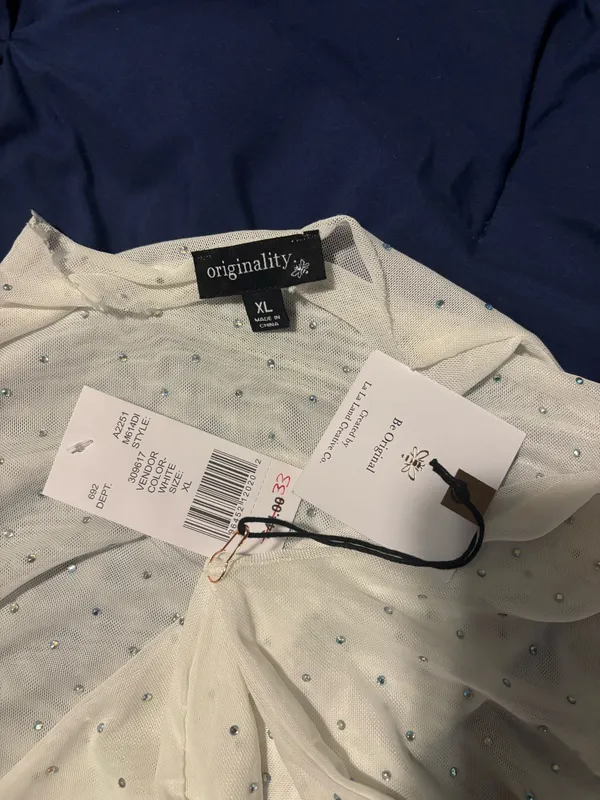 Sheer White Top Size XL - Image 3